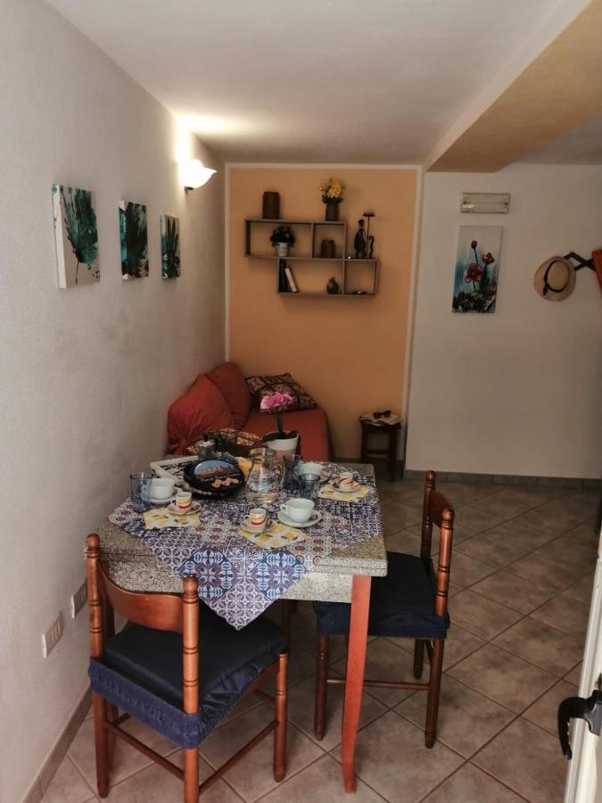 Appartamenti Le Conchiglie E Le Stelle Marine Cala Gonone Zewnętrze zdjęcie